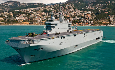 portahelicópteros anfibios clase Mistral Francia suspende la entrega de portahelicópteros a Rusia